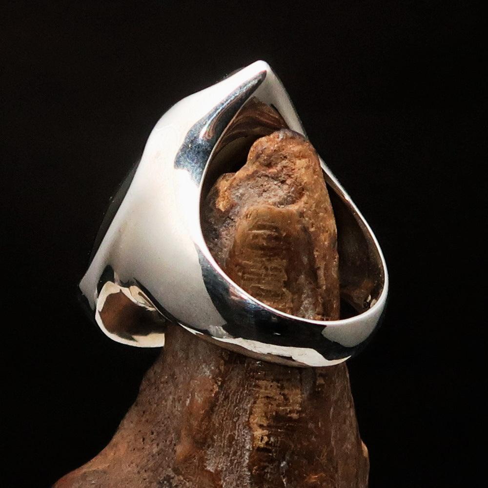 Minimalistic Sterling Silver Ring with pear shaped black Agate Cabochon-4